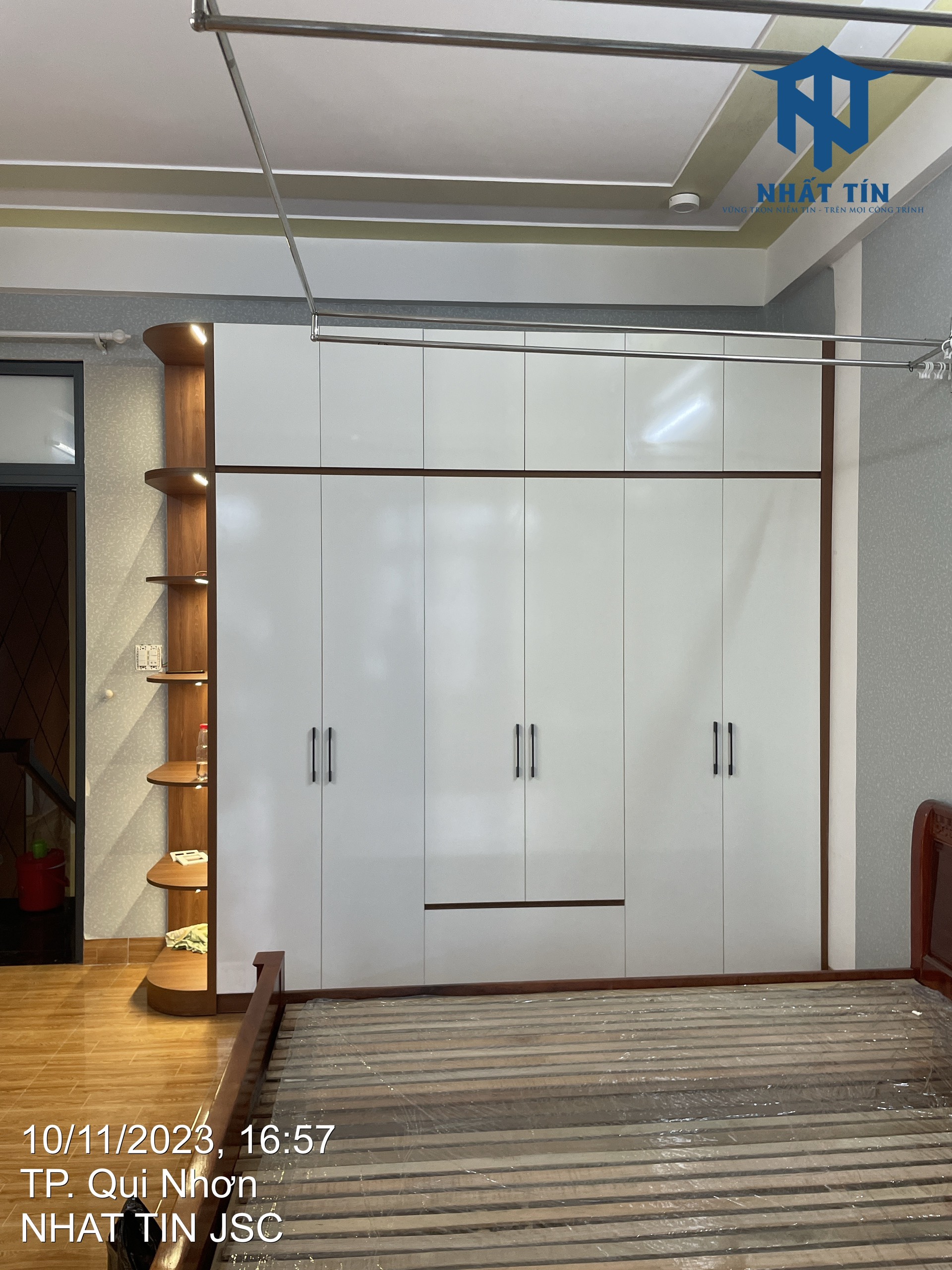 Tủ quần áo gỗ MDF giúp cho không gian phòng ngủ tiện nghi và sang trọng hơn